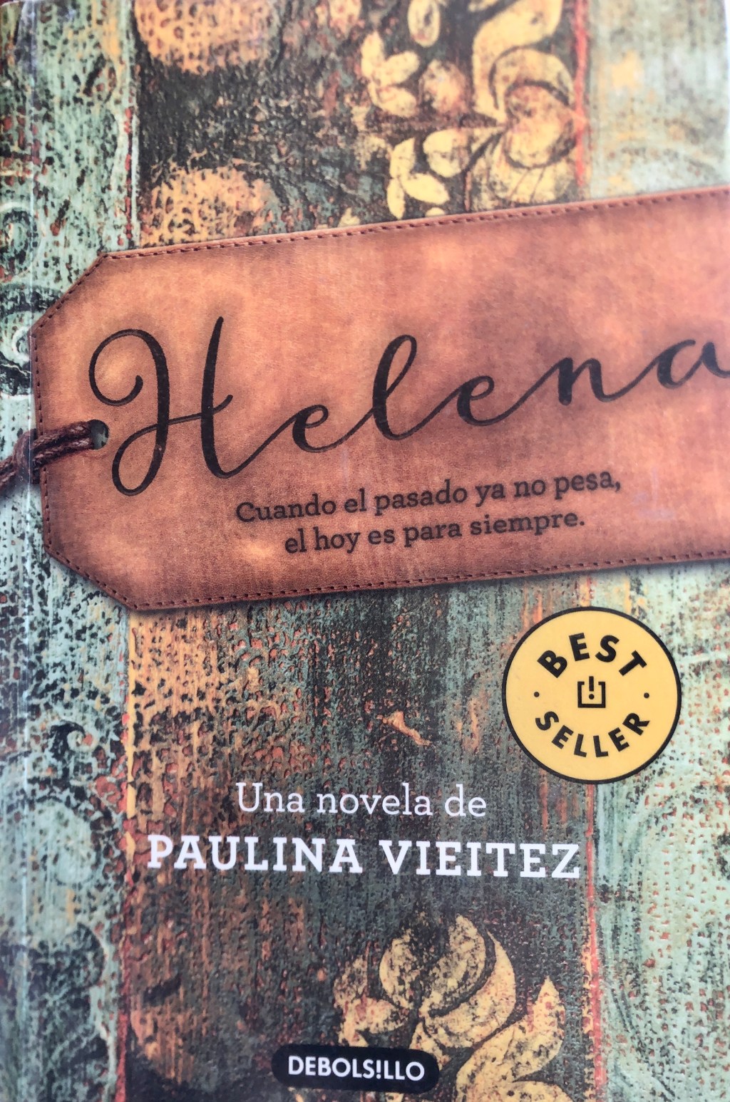 Reseña de Libro:&nbsp;Helena